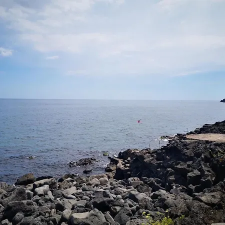 - Il Cavalluccio Marino Fronte Mare 2*