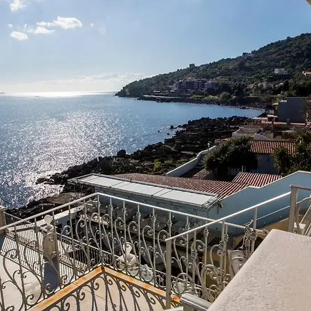 - Il Cavalluccio Marino Fronte Mare