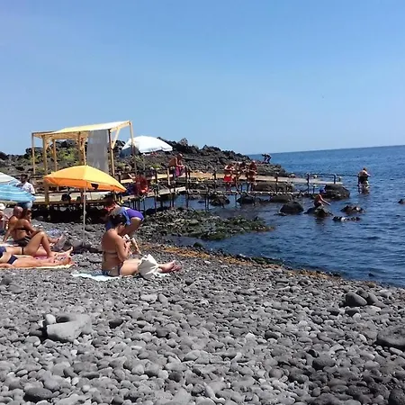 - Il Cavalluccio Marino Fronte Mare Acireale