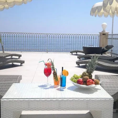 Bed & Breakfast - Il Cavalluccio Marino Fronte Mare Acireale