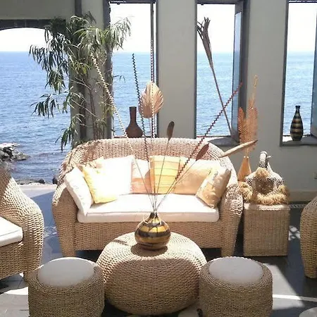 Bed & Breakfast - Il Cavalluccio Marino Fronte Mare 2*